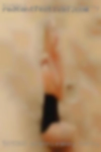 WrennieAmey horny